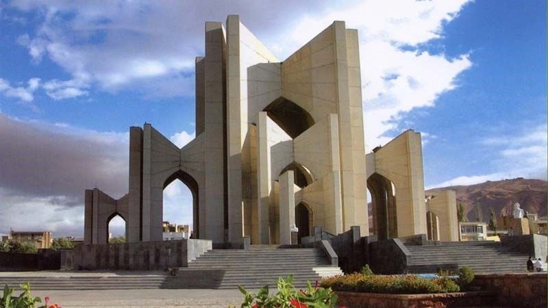 نکتههایی برای سفر هوایی به شهر تبریز، دیار آذری زبانها
