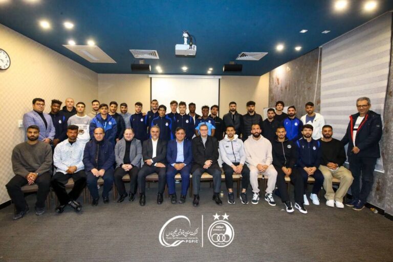 جلسه آسیب شناسی فنی با حضور بازیکنان استقلال