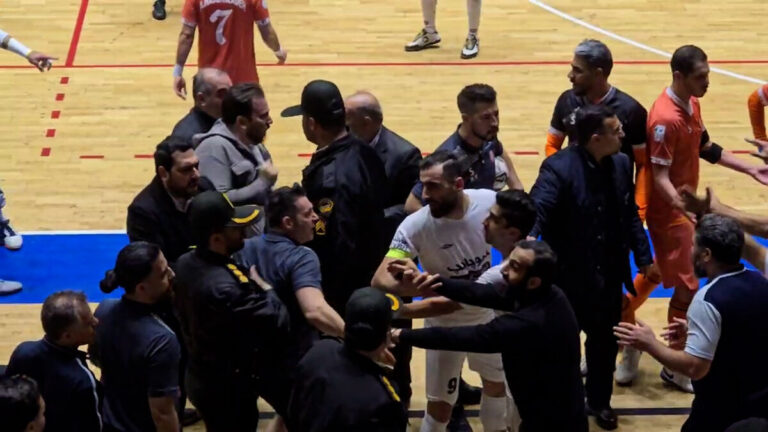 ورود آقایان ممنوع و ورود زنان آزاد برای یک بازی دیگر! / حکم سپاهان – پرسپولیس تکرار شد