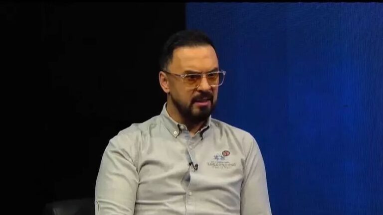 مهدی پاشازاده: مدیرعامل را برکنار نمی کردند، استقلال قهرمان می شد؛ بارکج به منزل نمی رسد +فیلم