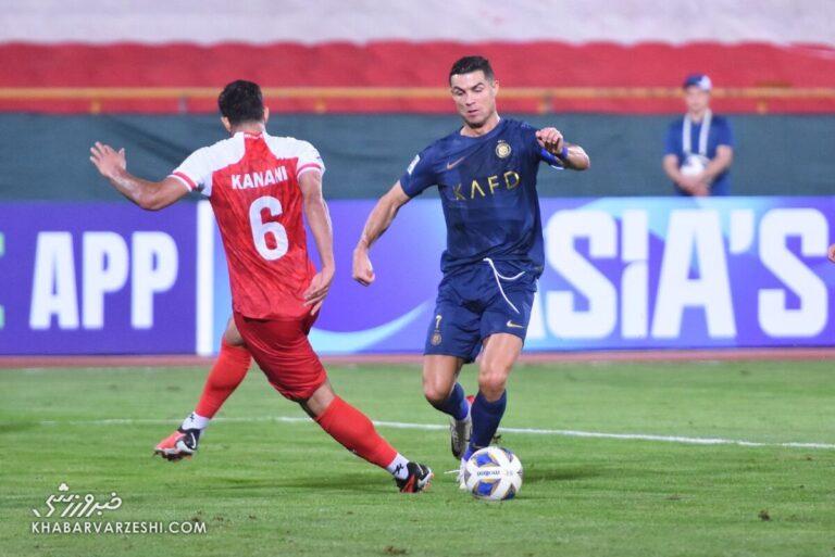 حرف های درگوشی بازیکنان پرسپولیس/ کاش رونالدو هم به ایران می آمد!