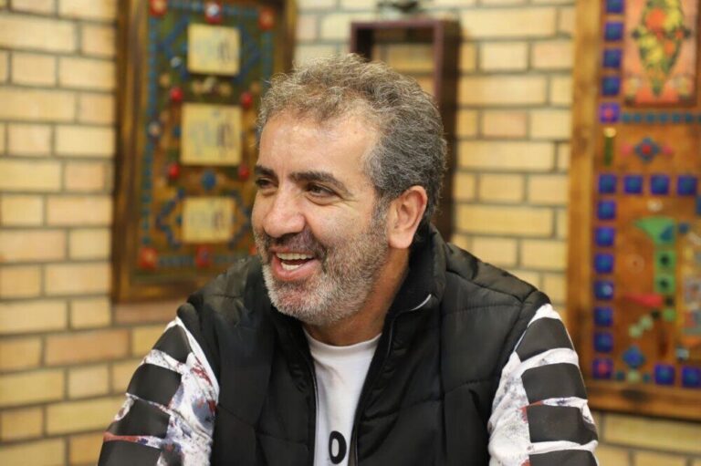رهبری فرد: به هر کسی نام پیشکسوت ندهید/ محمدی می‌تواند دست روی قرآن بگذاری که پروین در کار درویش دخالت می‌کند؟/ داوری ها در لیگ ایران کاملا سلیقه ای شده است