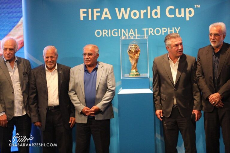 ویدیو| کیروش از بازیکنان برای ورود به تیم ملی پول می‌گرفت/ لژیونرهای ما را بدبخت کرد و رفت!