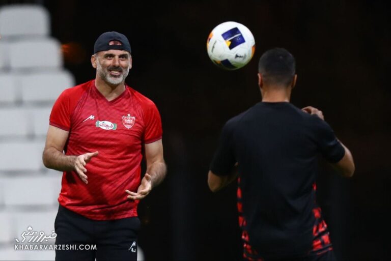 خبرورزشی‌گردی| جلال حسینی: از همه تماشاگرانی که رقیب پرسپولیس را تشویق کردند تشکر می‌کنم/ باید مجسمه برانکو را بسازند