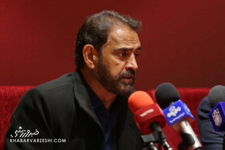 فیروز کریمی قهرمان جام جهانی را معرفی کرد!