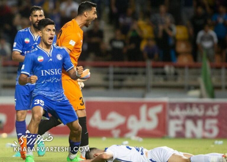 مدافع استقلال سر از نساجی‌ درآورد