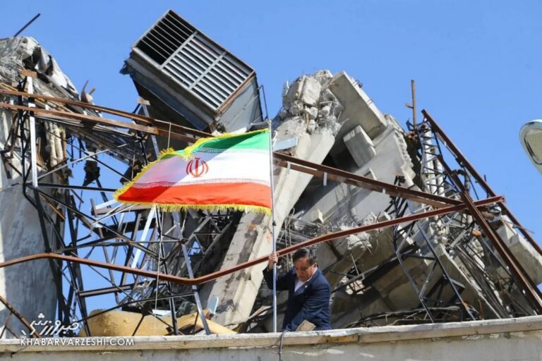 نفر اول استقلال از ایران رفت