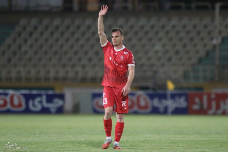 قرارداد ۷۰۰ هزار دلاری دردسرساز جدید پرسپولیس