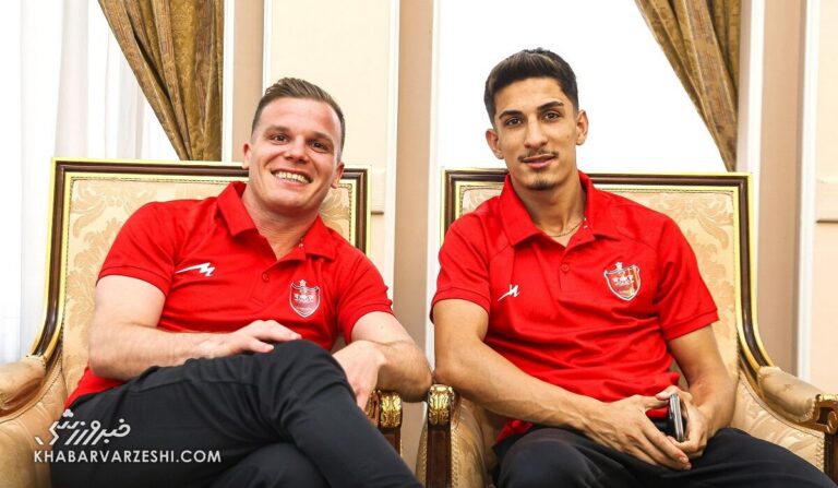 اقدام عجیب مدافع پرسپولیس؛ شنا کردن خلاف جریان آب!