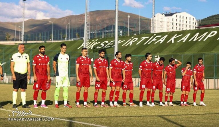 تازه‌واردها هر شب کتاب افتخارات پرسپولیس را دوره کنند