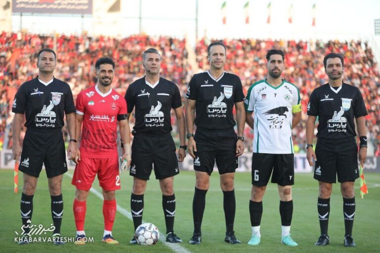 پرسپولیس با ۴ تغییر مقابل ذوب آهن به میدان می‌رود +عکس