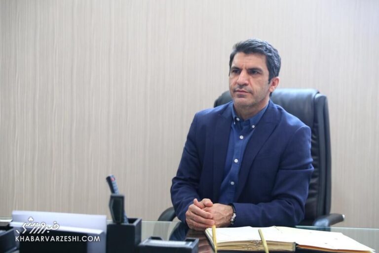 کنایه سنگین همبازی پیشین خداداد: انسان به اندازه ادبش عاقل است و به اندازه شرافتش، با ارزش +عکس
