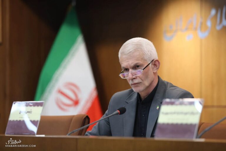 اسبقیان: کیفرخواست فدراسیون فوتبال پیگیری می‌شود/ سرمربی تیم ملی حق داشت گله کند
