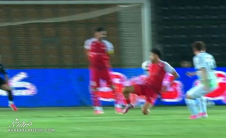 ویدیو| صحنه مورد اعتراض بازیکنان ذوب آهن؛ مشکوک به هند در محوطه پرسپولیس!